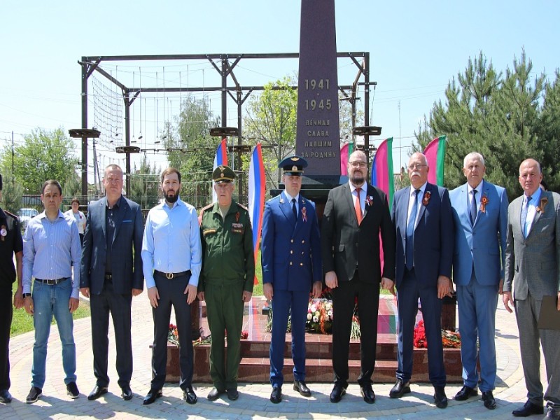 Открытие памятной стелы в парке Воинской славы..